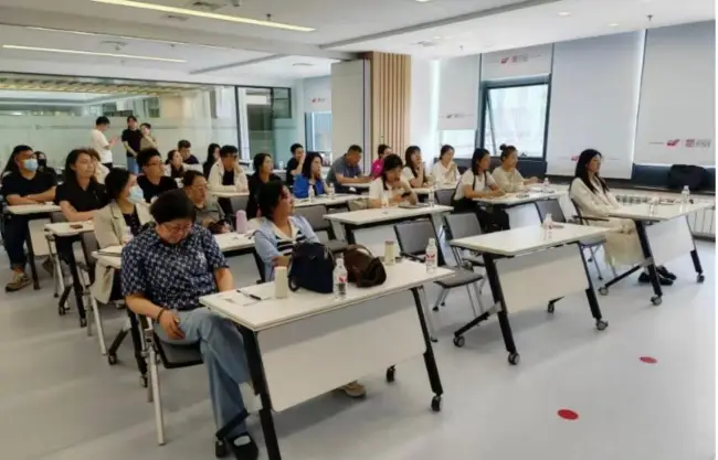 黑龙江省哈尔滨市反邪教警示教育联合行动携手律所走进企业开展宣传