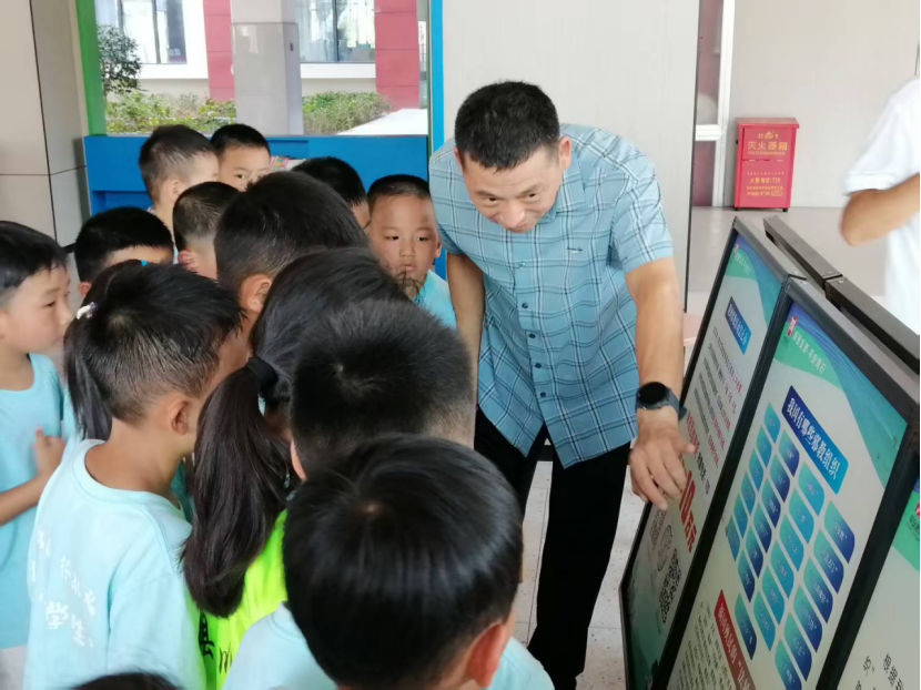 国旗下话反邪 科学护航助成长——反邪教宣传走进浙江丽水缙云碧川小学