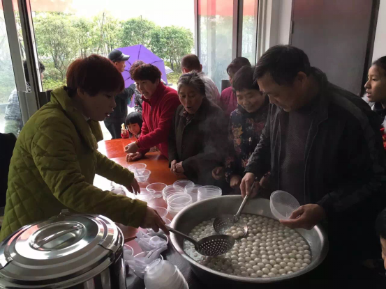 杭州市江干区丁兰街道开展猜灯谜反邪教宣传活动