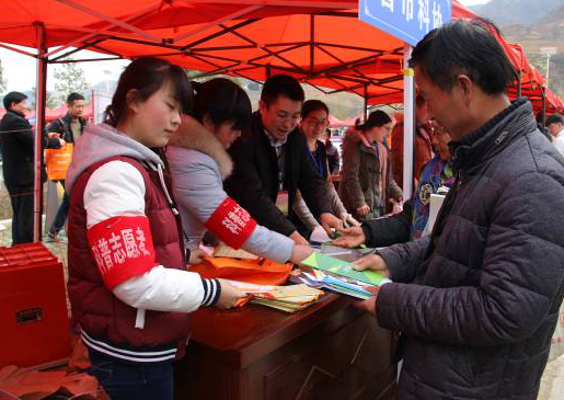 陕西省反邪教协会巧借“三下乡”平台 开启反邪新局面