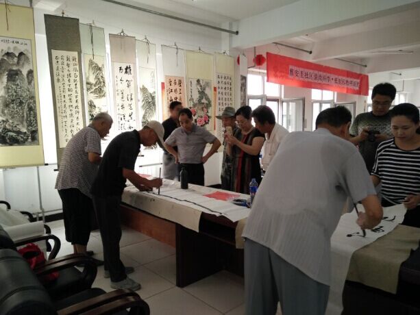 天津市滨海新区茶淀街雅安里社区 举办反邪教书画展