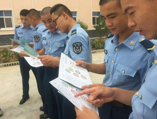 河南开展反邪教宣传警示教育进军营活动
