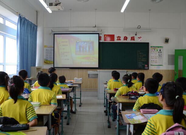 天津市津南区八里台镇召开反邪教主题教育班会