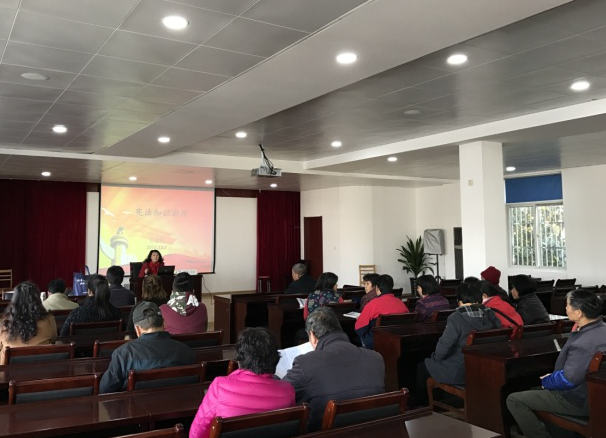 上海市嘉定区反邪教协会开展“依法反邪 崇尚科学”反邪教宣传活动