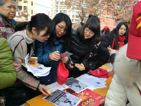 湖北宜昌西陵经济开发区开展防范邪教宣传活动