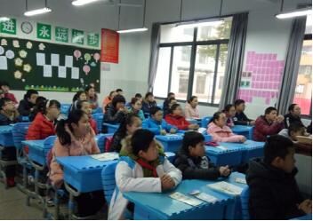 新学年，新收获---江苏省无锡市堰桥中学开学第一课学习反邪教知识