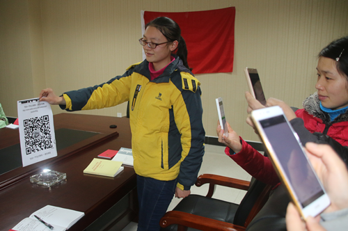 湖北谷城县人民检察院党员干部主动学习反邪教知识