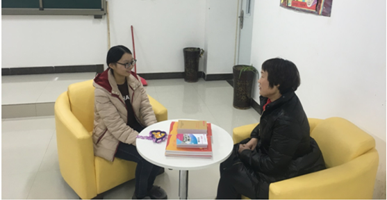 河南省郑州幼儿师专通过模拟心理咨询现场 开展反邪教警示宣传教育活动