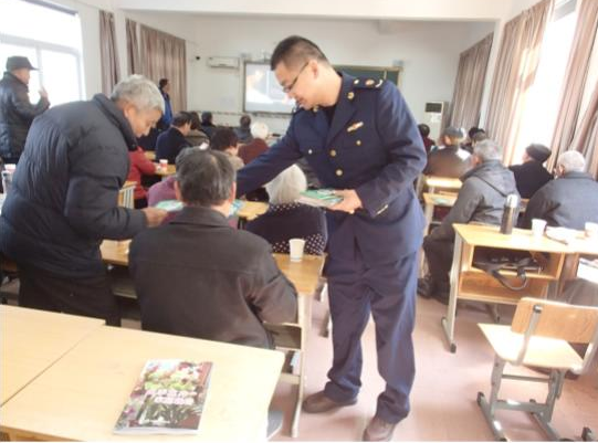 浙江省宁波市海曙区反邪教协会龙观乡分会举办老年人科普讲座