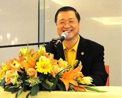 最会“忽悠”的“卖房人”