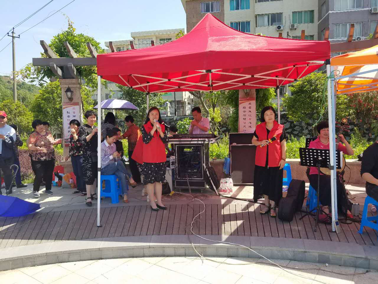 浙江省乐清市大荆镇开展主题公园反邪教宣传活动