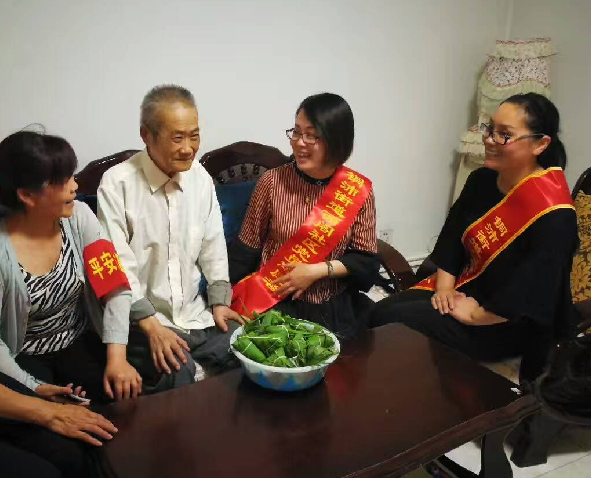 江苏省徐州市鼓楼区开展“加强基层法治建设 筑牢社区反邪防线”警示教育宣传活动