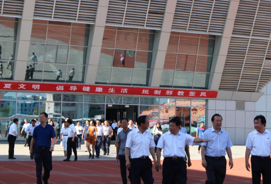 内蒙古达拉特旗反邪教宣传亮相青少年足球现场会