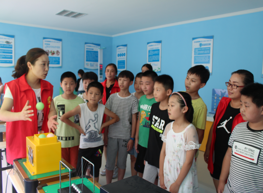 爱在社区 情系儿童――江苏省徐州市丰县反邪教协会针对青少年开展暑期社区科普反邪体验行