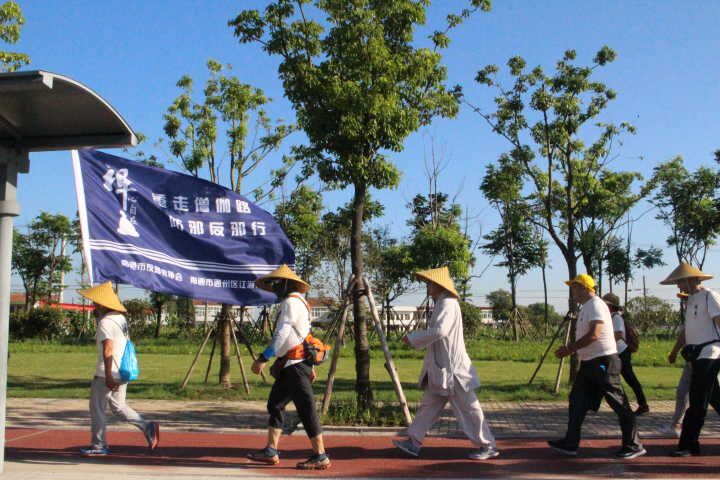 “重走僧伽路 防邪反邪行”——江苏南通市反邪教协会开展“以教治教”宣传活动