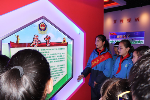图片1 图片1