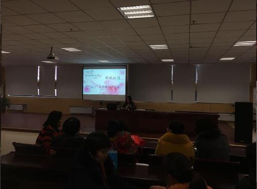 (咸水沽镇组织社区女群众开展反邪教知识讲座) (咸水沽镇组织社区女群众开展反邪教知识讲座)