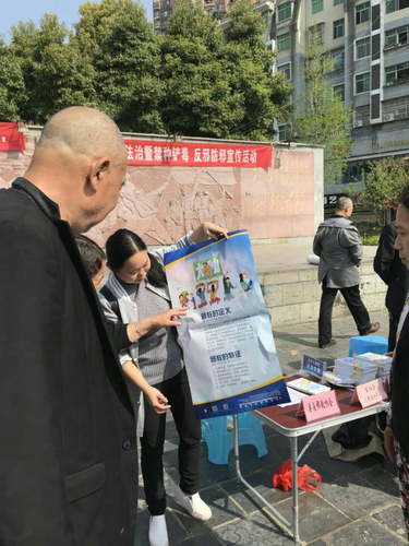 图片1 图片1