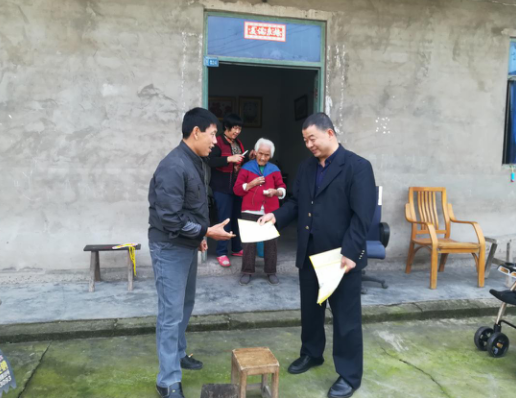 重庆市合川区结合脱贫攻坚入户宣传反邪教