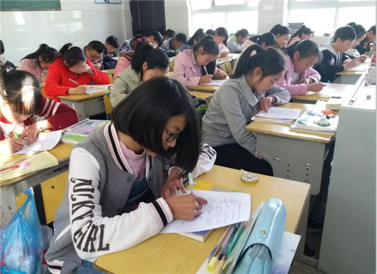 湖北房县九道乡因地制宜打造“无邪”校园