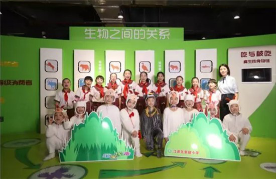 武汉市江岸区小学生用科学传递反邪教声音
