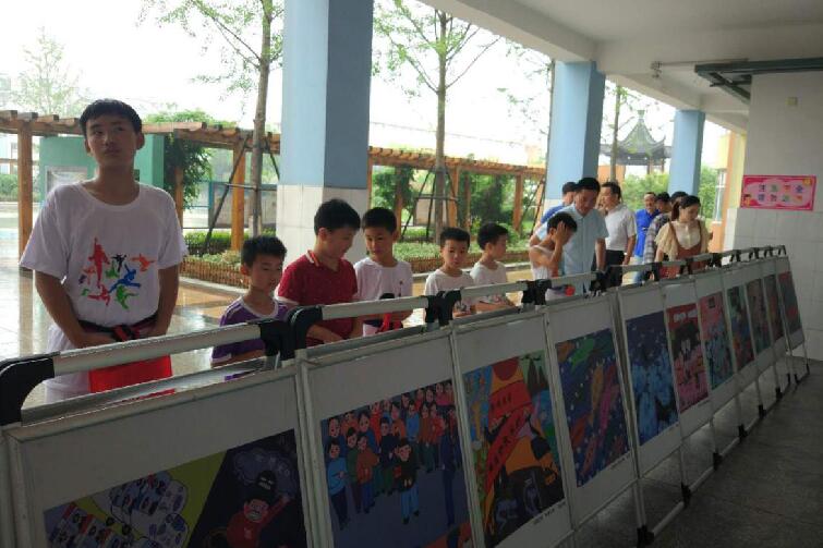 南京市栖霞区开展“反邪教农民画”巡展宣传
