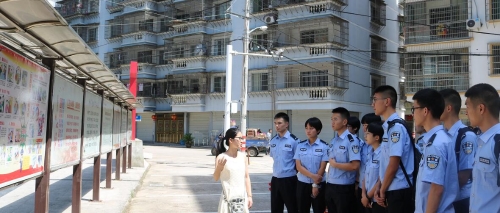深入乡镇反邪宣传，做好群众教育工作1