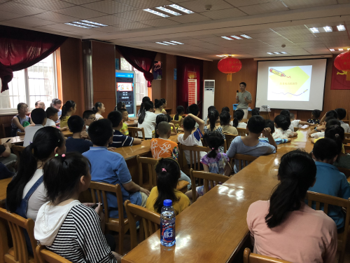 (图为:民北社区科普小课堂) (图为:民北社区科普小课堂)