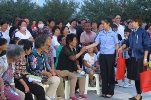 反邪教夜市宣讲活动3 反邪教夜市宣讲活动3