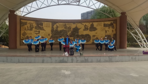 图片8 图片8