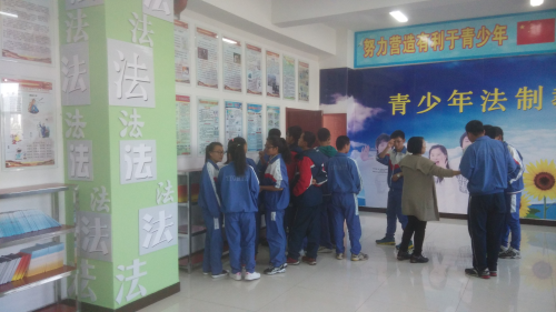 民一中组织学生参观反邪教警示教育基地 民一中组织学生参观反邪教警示教育基地