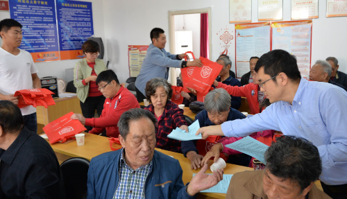 2018年10月12日下午,东丽区委统战部党支部联合民盟东丽区工委开展反邪教活动。 2018年10月12日下午,东丽区委统战部党支部联合民盟东丽区工委开展反邪教活动。