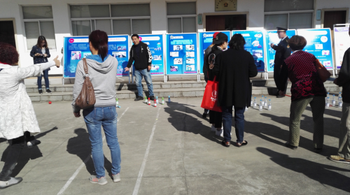 江苏省无锡市清名桥街道开展反邪教广场宣传活动2 江苏省无锡市清名桥街道开展反邪教广场宣传活动2