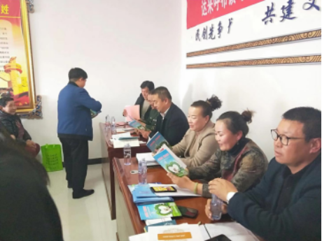 内蒙古阿拉善盟额济纳旗依托基层综合服务活动开展群众性反邪教宣传322 内蒙古阿拉善盟额济纳旗依托基层综合服务活动开展群众性反邪教宣传322