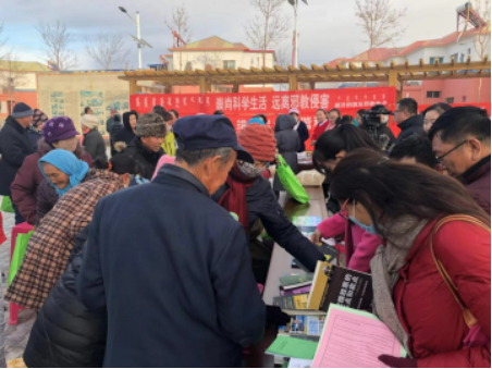 内蒙古阿拉善盟额济纳旗依托基层综合服务活动开展群众性反邪教宣传324 内蒙古阿拉善盟额济纳旗依托基层综合服务活动开展群众性反邪教宣传324