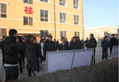 内蒙古鄂尔多斯市达拉特旗举行反邪教宣传进校园“五个一”活动启动仪式708
