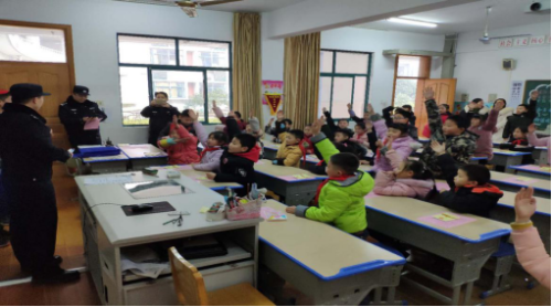 21、江苏省无锡市锡北镇:“浇灌祖国未来 培育反邪之花”1019 21、江苏省无锡市锡北镇:“浇灌祖国未来 培育反邪之花”1019