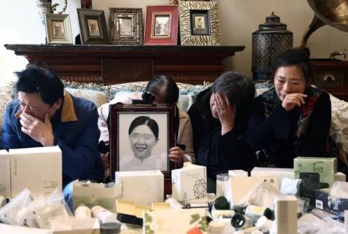 34岁女子高烧不去医院不吃药,只喝“如新”果汁,几天后去世!1 34岁女子高烧不去医院不吃药,只喝“如新”果汁,几天后去世!1