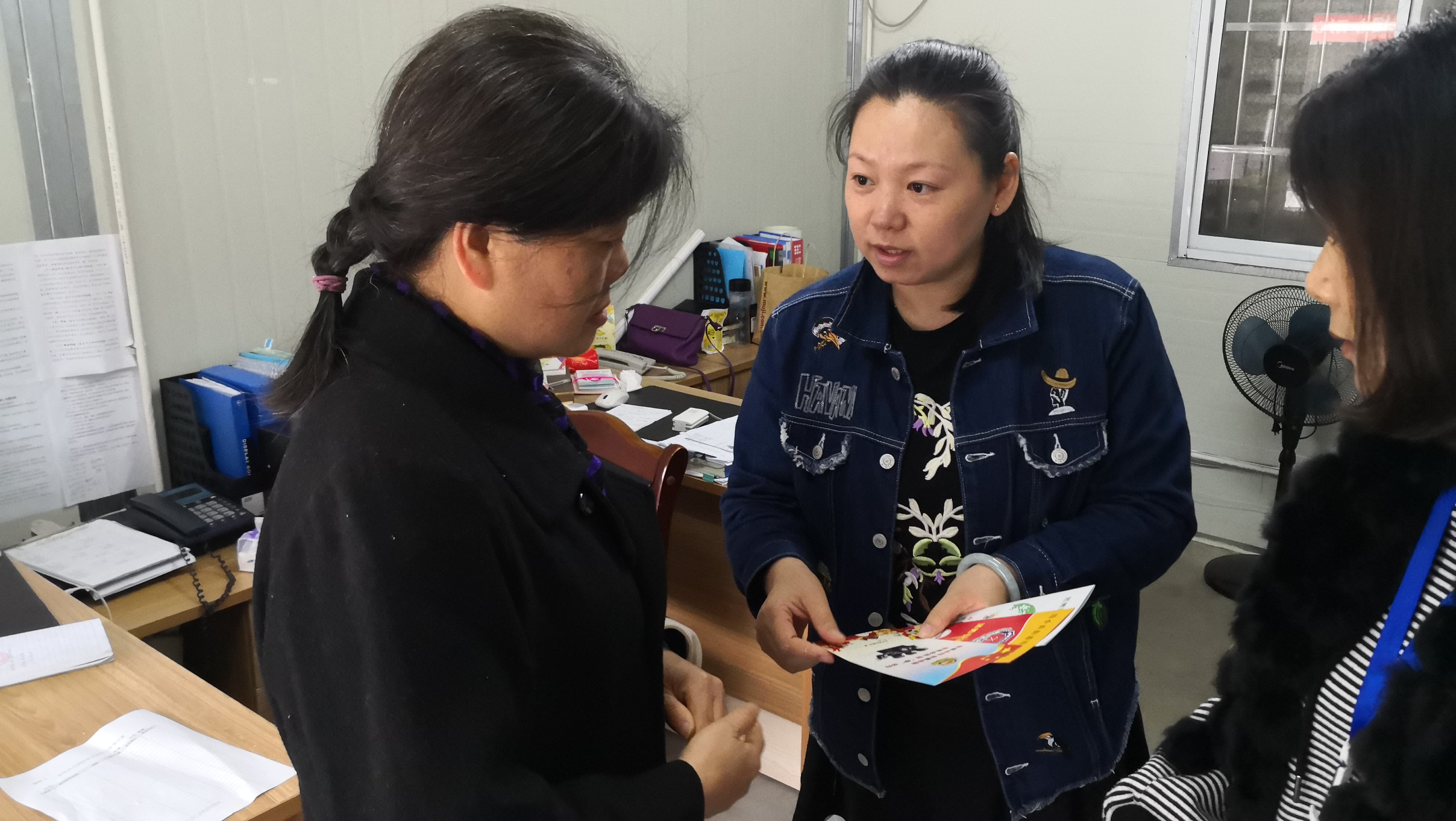 浙江省杭州四季青街道钱景社区开展反邪教宣传排查活动