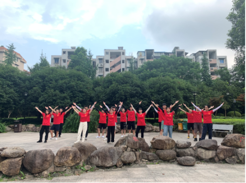 舞动“反邪”,活力飞扬——青年大学生开展反邪教“快闪”宣传571 舞动“反邪”,活力飞扬——青年大学生开展反邪教“快闪”宣传571