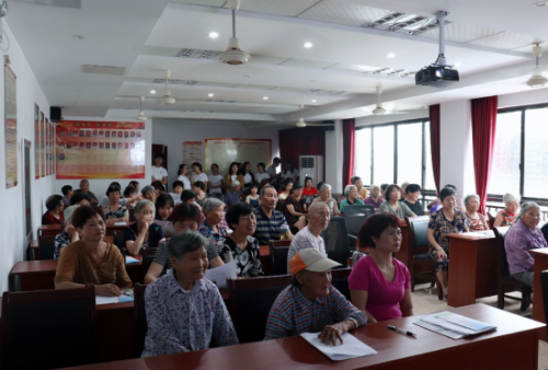 一场别开生面的宣讲——“普法反邪”实践队1239 一场别开生面的宣讲——“普法反邪”实践队1239