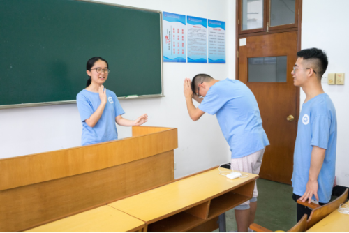 飞扬青春跨海行 反邪舞台送温情1177 飞扬青春跨海行 反邪舞台送温情1177