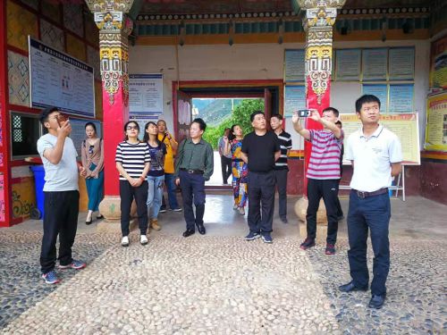 图片12 图片12