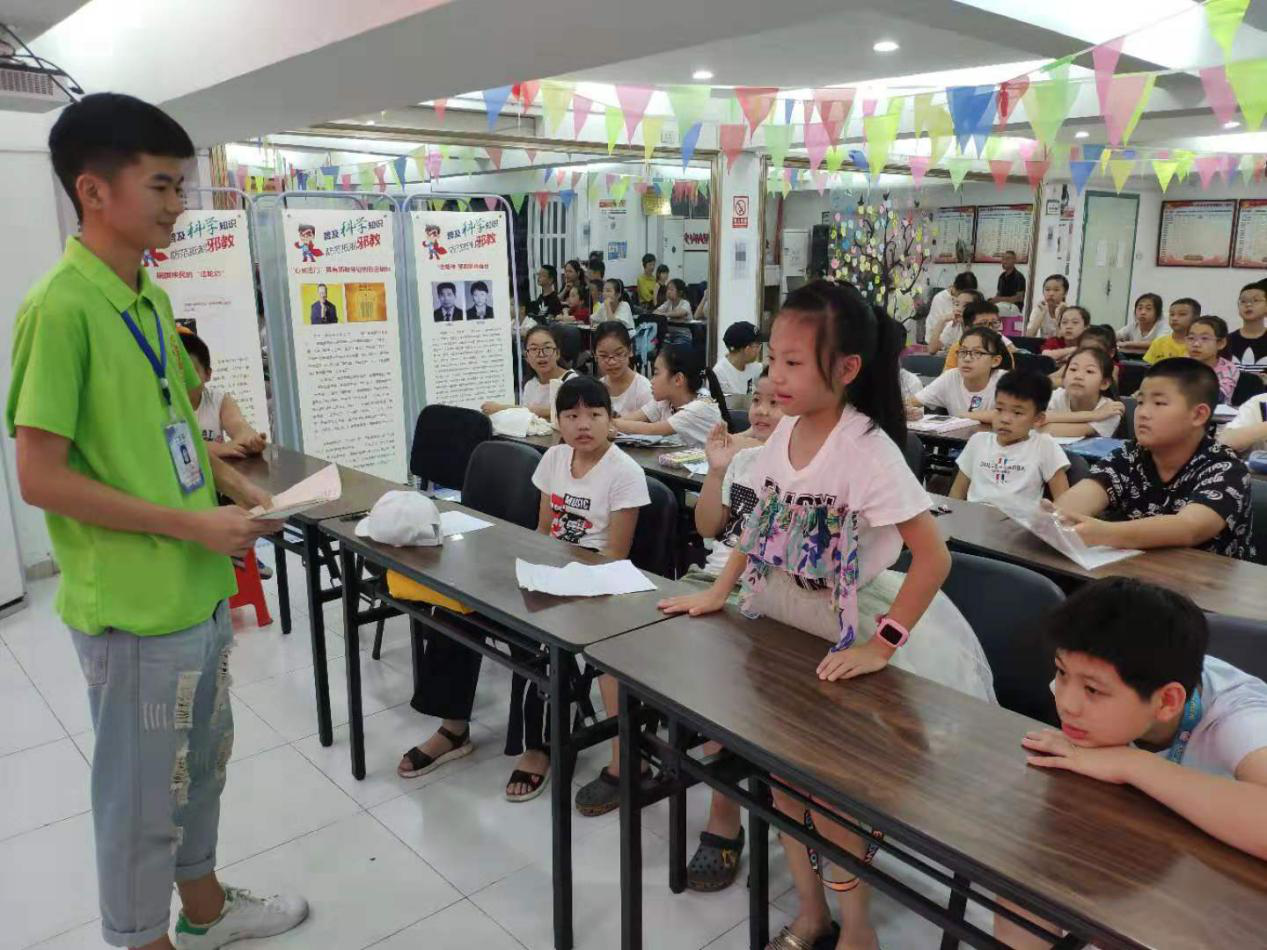 科学在我心，反邪伴我行——温州职业技术学院“同心同行”社区服务队开设反邪教育课堂