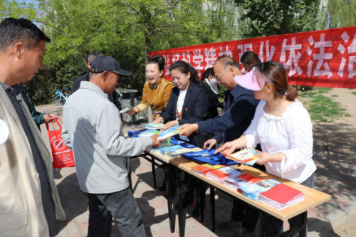 内蒙古包头市稀土高新区反邪教协会开展铲除邪教土壤 构建和谐社会巡回宣讲活动318 内蒙古包头市稀土高新区反邪教协会开展铲除邪教土壤 构建和谐社会巡回宣讲活动318