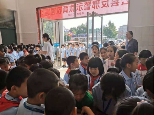反邪教警示教育校园巡回展183
