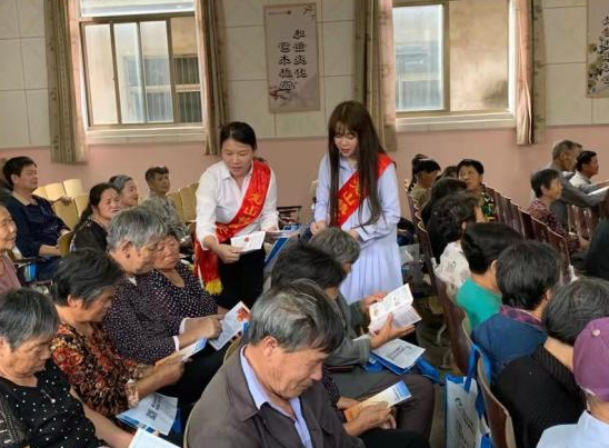 浙江省慈溪市龙山镇“普法你我他. 反邪进万家”文艺宣传走进杨高村文化礼堂