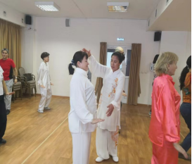 内蒙古满洲里市武术与健身气功协会走出国门宣传反邪教知识566 内蒙古满洲里市武术与健身气功协会走出国门宣传反邪教知识566
