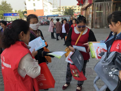 内蒙古包头市固阳县支农社区举办反邪教演出庆“重阳节”438 内蒙古包头市固阳县支农社区举办反邪教演出庆“重阳节”438