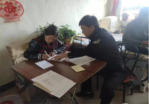 内蒙古包头市固阳县“一村一辅警”助力反邪教宣传343 内蒙古包头市固阳县“一村一辅警”助力反邪教宣传343